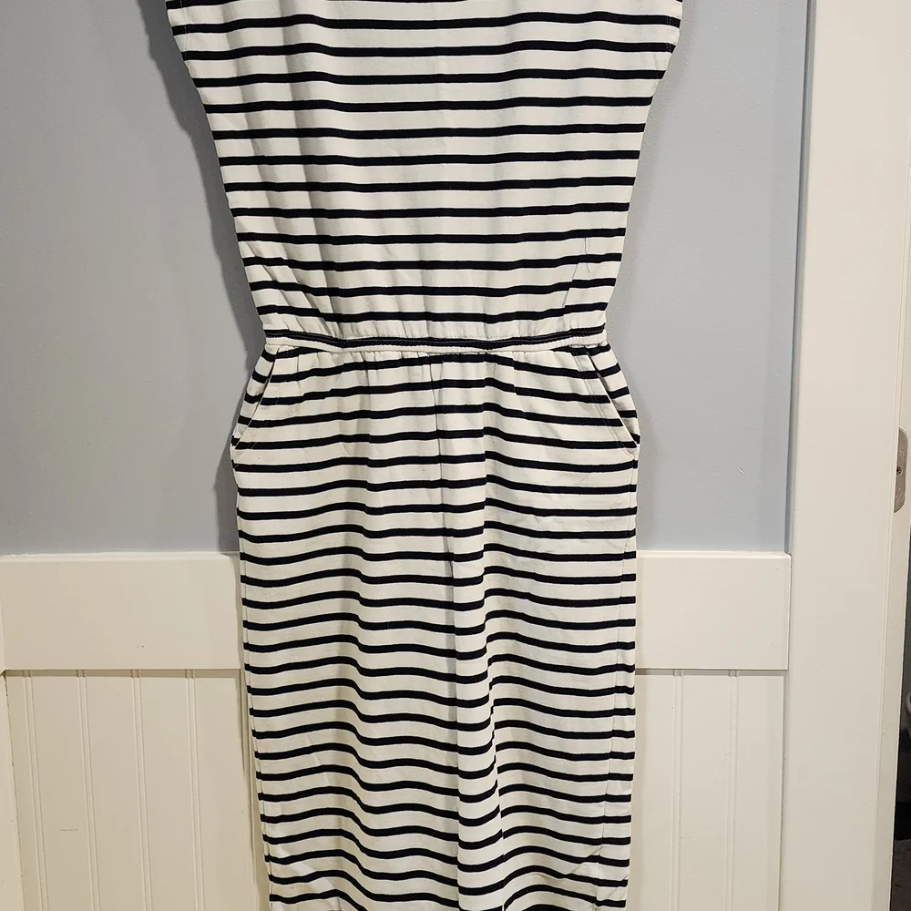 GAP Black and White Striped Bodysuit Kids Size Large